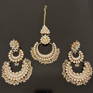 KUNDAN PEARL EARRING AND TIKKA SET